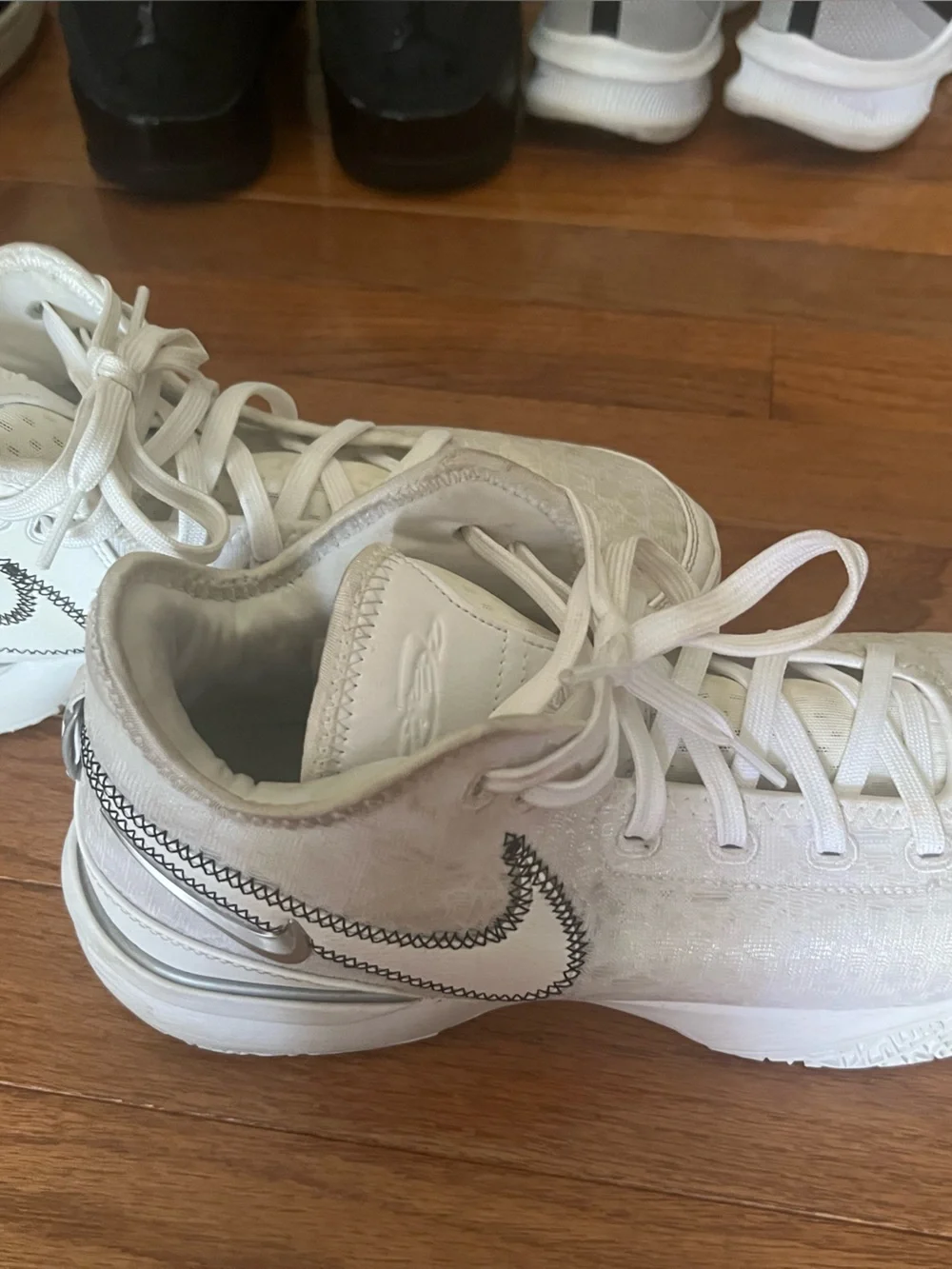 Nike Lebron lots wear
